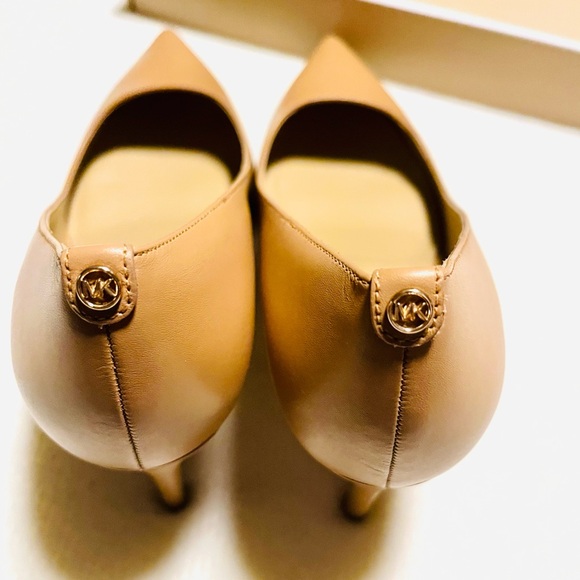 Michael Kors Alina Flex pumps - Picture 5 of 7
